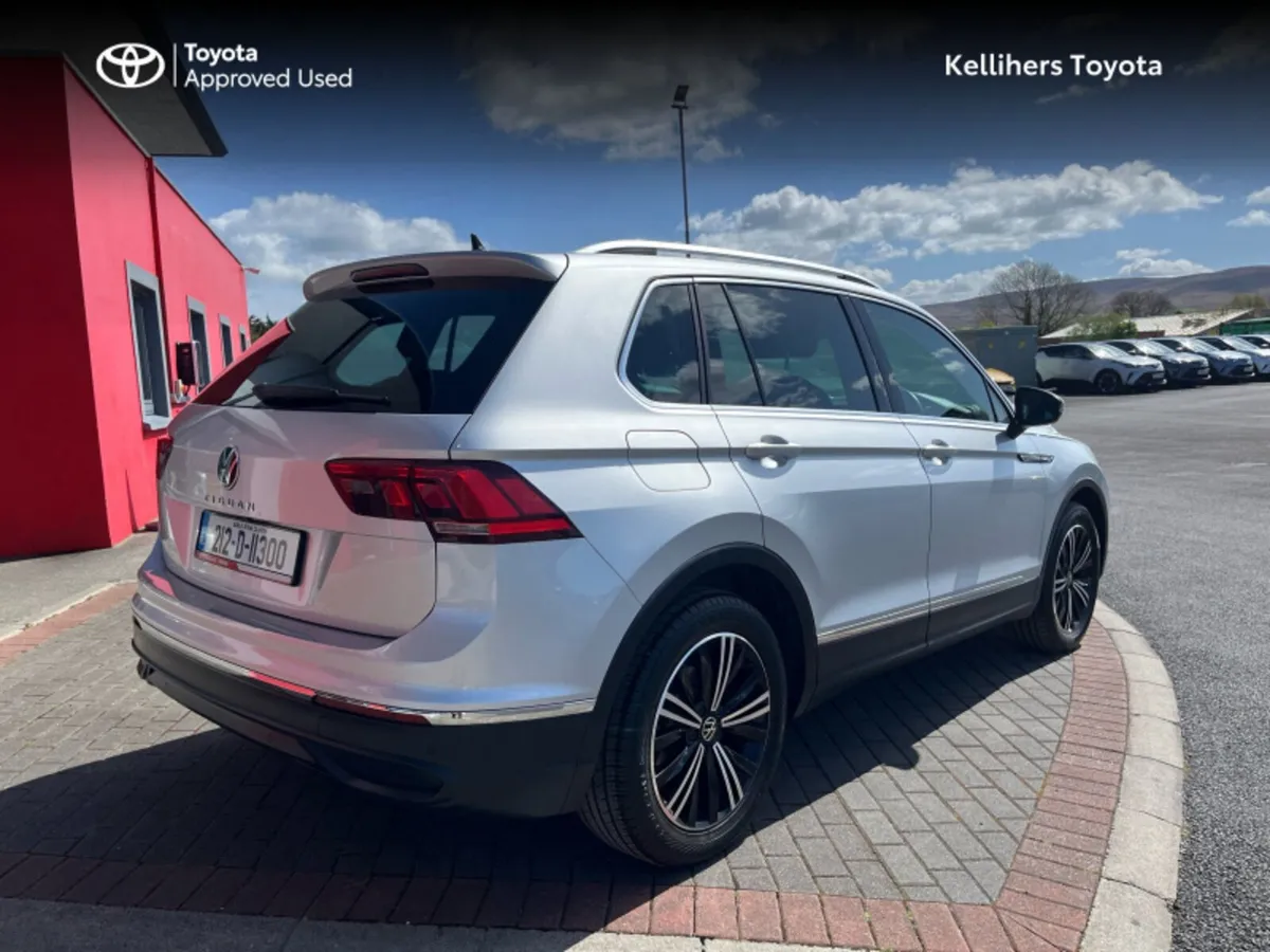 Volkswagen Tiguan LIFE 2.0 TDI D7F 150HP 5 5DR AUT - Image 2