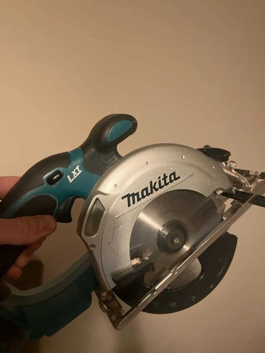 Makita 18v circular saw - Image 1