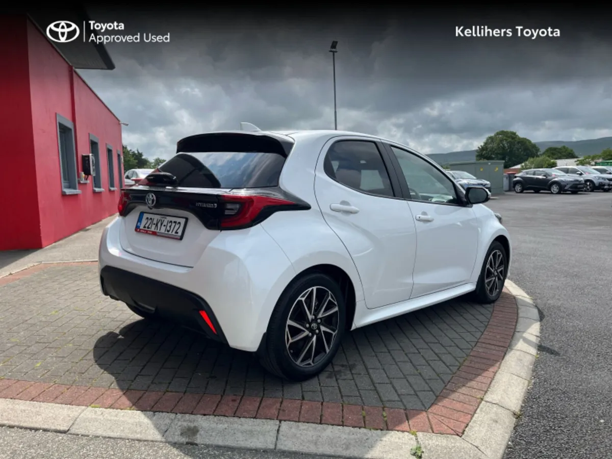 Toyota Yaris - Image 2