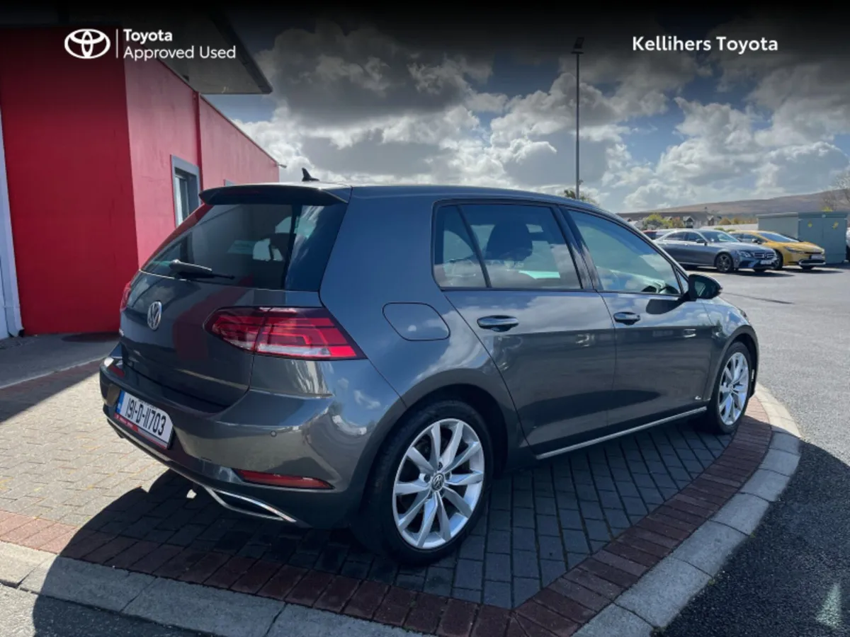 Volkswagen Golf HIGHLINE 1.6 TDI MANUAL 5SPEED 5DR - Image 2