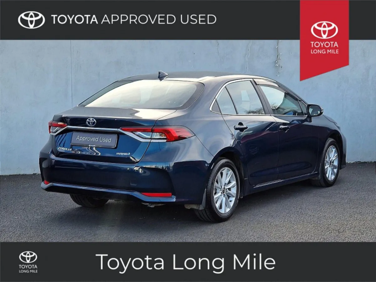 Toyota Corolla 1.8 Hybrid Luna 4DR - Image 3