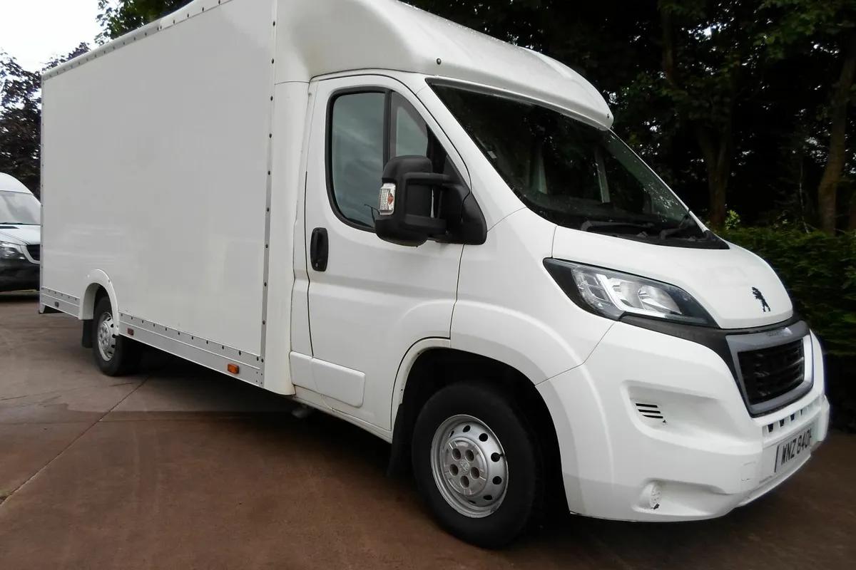 Peugeot Boxer low loader - Image 1