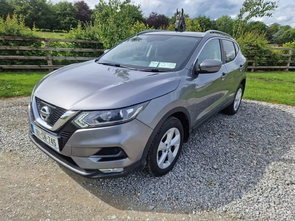 Nissan QASHQAI 1.5 SV Panoramic Glass Roof Revers - Image 2