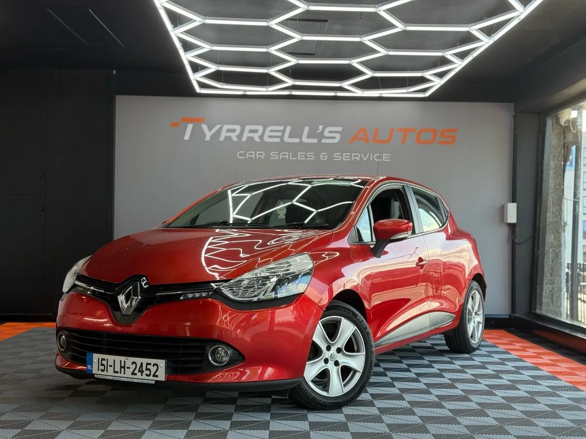 Renault Clio 1.2 "CAR OF THE WEEK €500 OFF" 2015 - Image 1