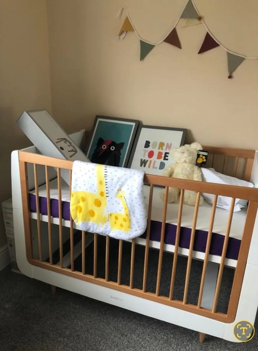 Baby cot - Image 1