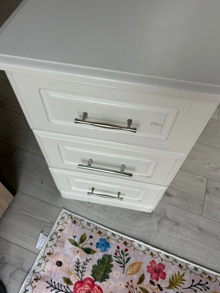 Bedside locker - Image 1