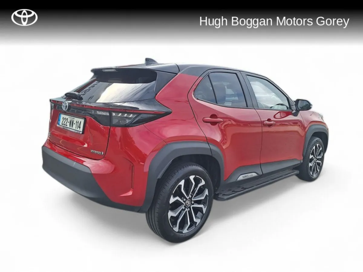 Toyota Yaris Cross CR LUNA SPORT 4DR AUTO CROSS - Image 2