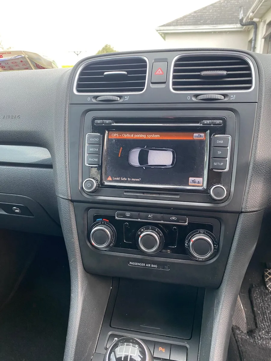 Volkswagen Golf 2011 - Image 4