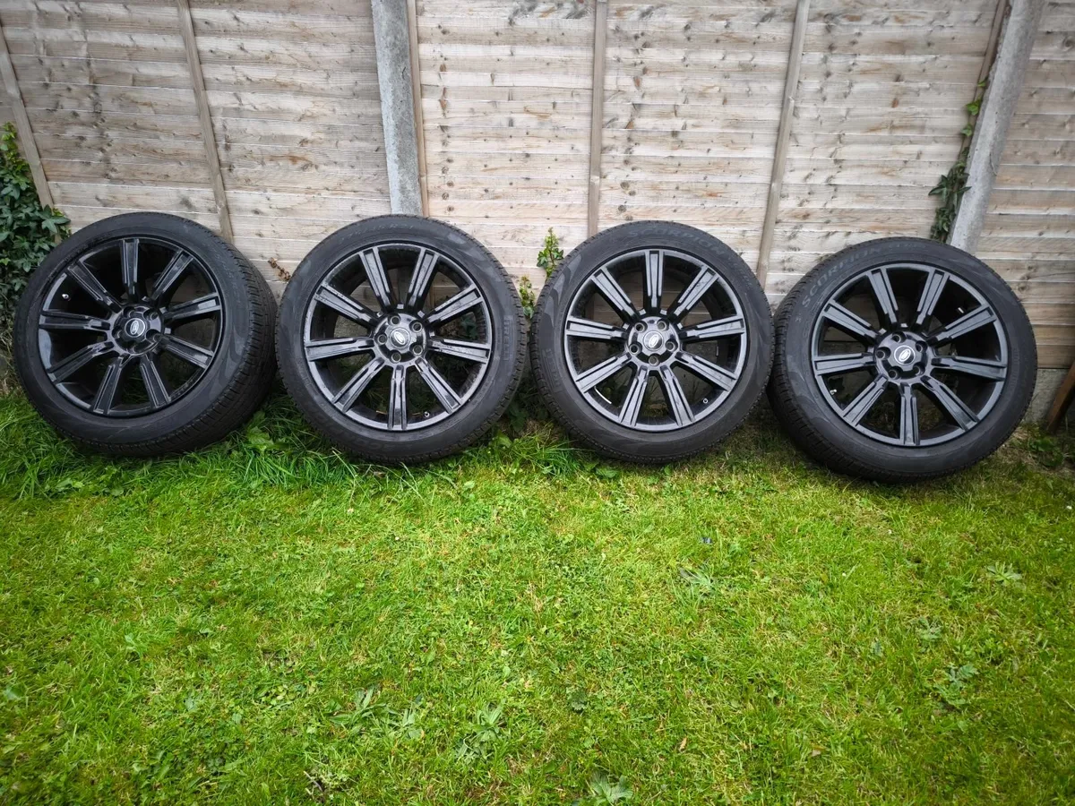 Wheels Range Rover Vogue 275/45/21 Tyres like NEW - Image 1