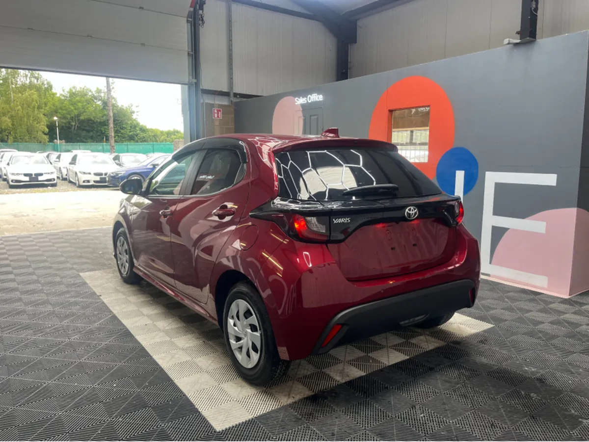 Toyota Yaris YARIS AUTOMATIC 1.0 PETROL/ 5k KMs / - Image 4