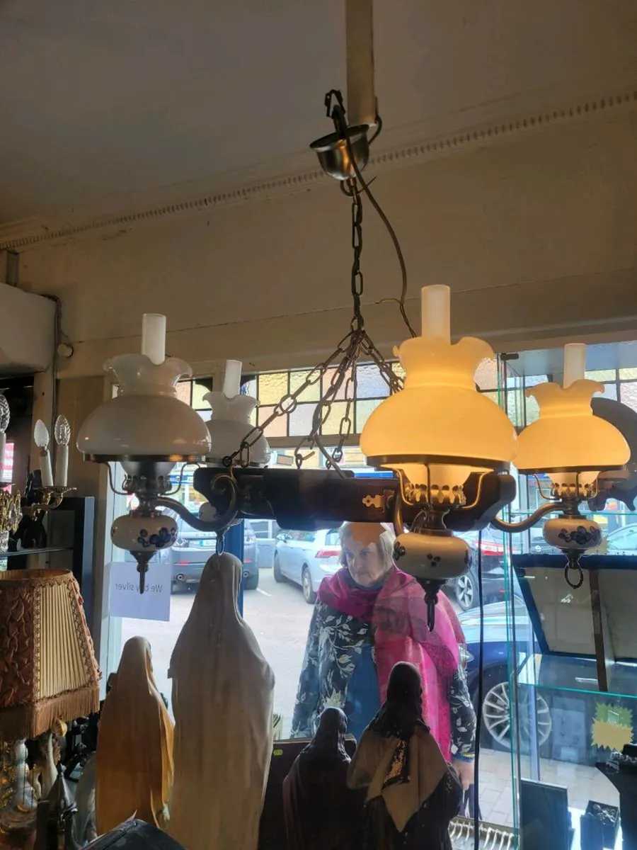Chandaliers price from 100 eu. - Image 1