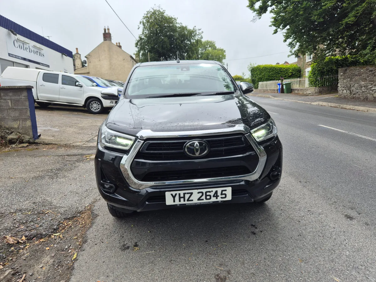 Toyota Hilux 2021 - Image 1