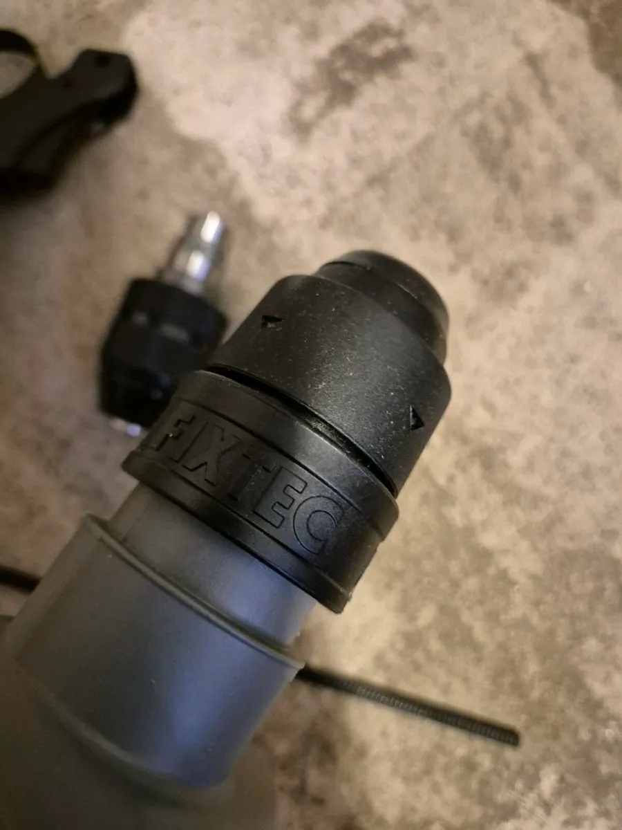 Milwaukee M18ONEFHX Fuel SDS-PLUS Hammer Drill Bod - Image 3