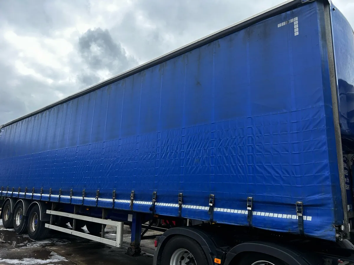 2014 4.5m Curtainside trailers - Image 4