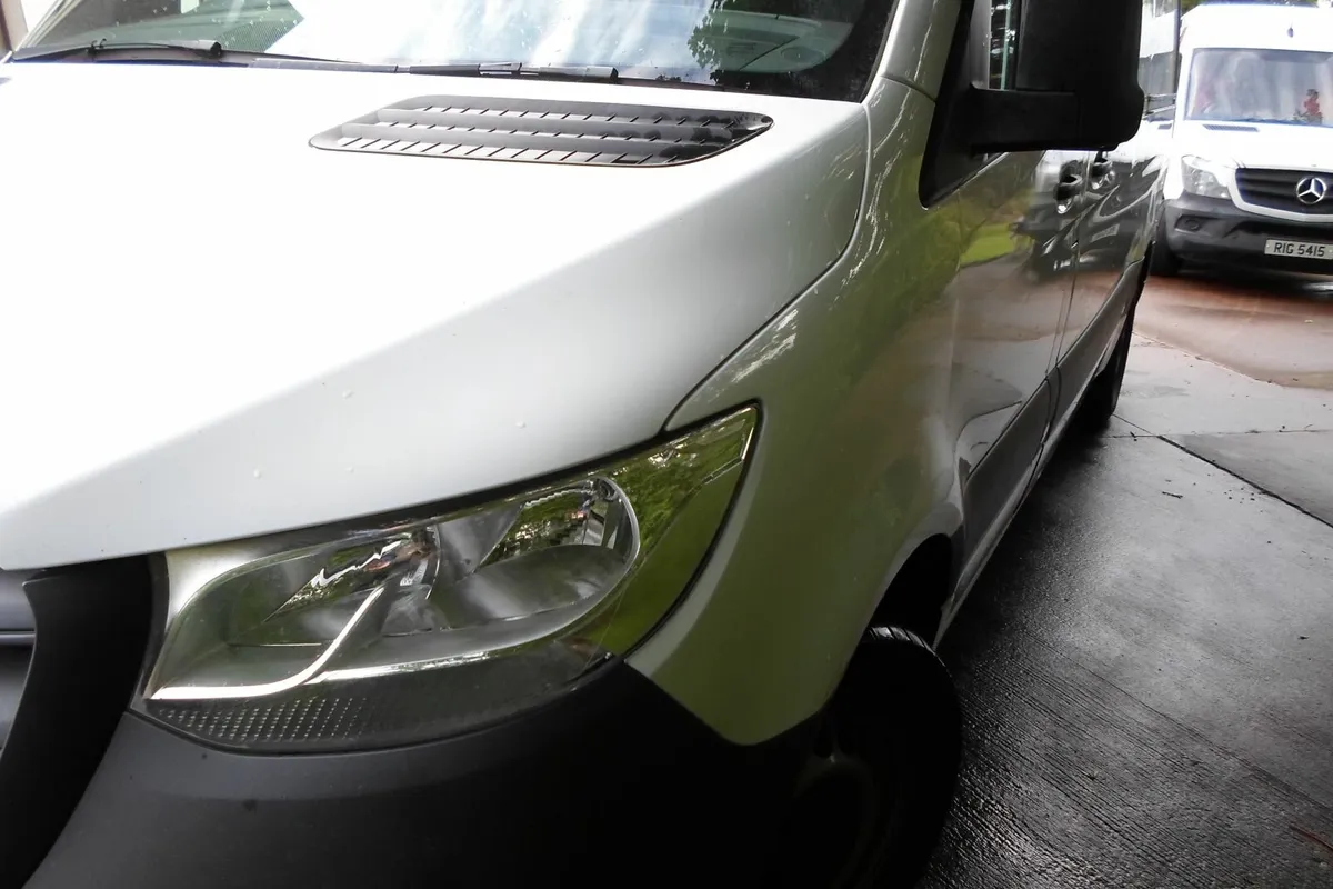 Mercedes- Sprinter 2020 - Image 3
