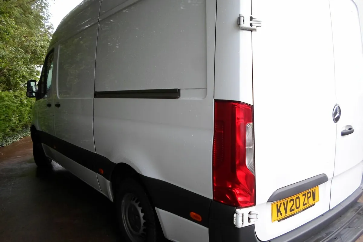 Mercedes- Sprinter 2020 - Image 4