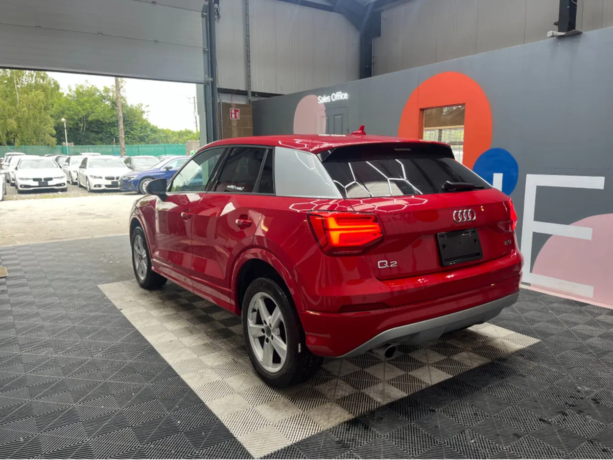 Audi Q2 1.0 TFSI SPORT / 72k KMs / HEATED SEATS , - Image 4