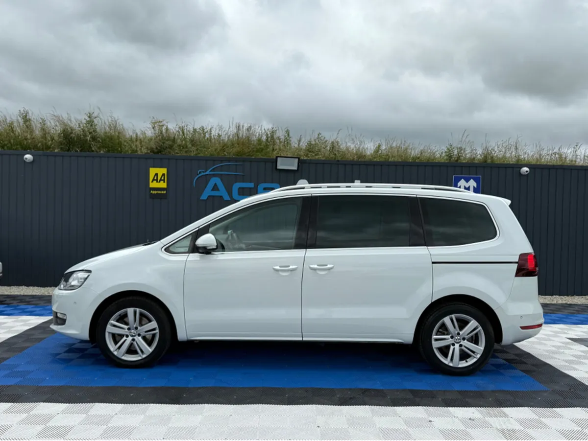 Volkswagen Sharan PRO LINE - 1.4 PETROL - AUTO - 7 - Image 4