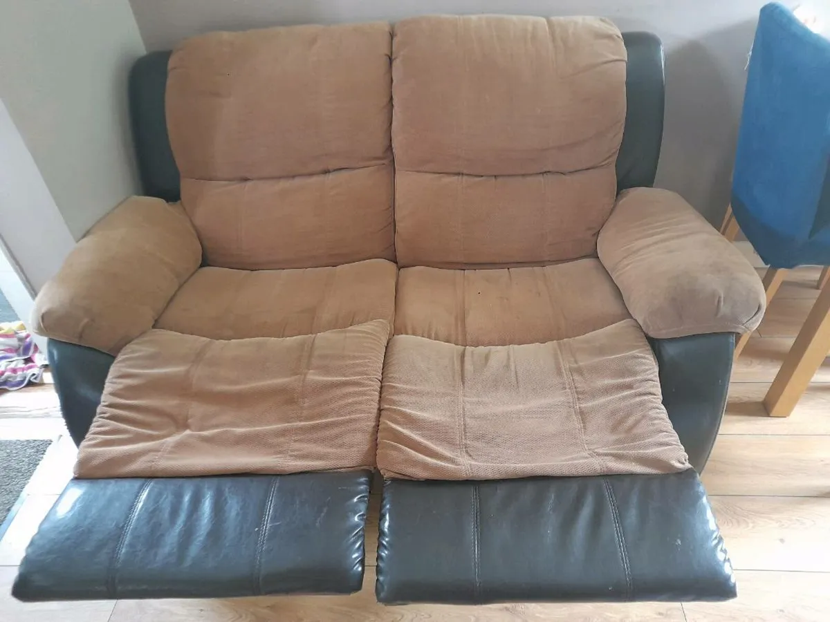 2 seater recliner sofa - Image 2