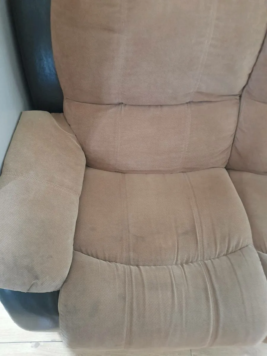 2 seater recliner sofa - Image 4