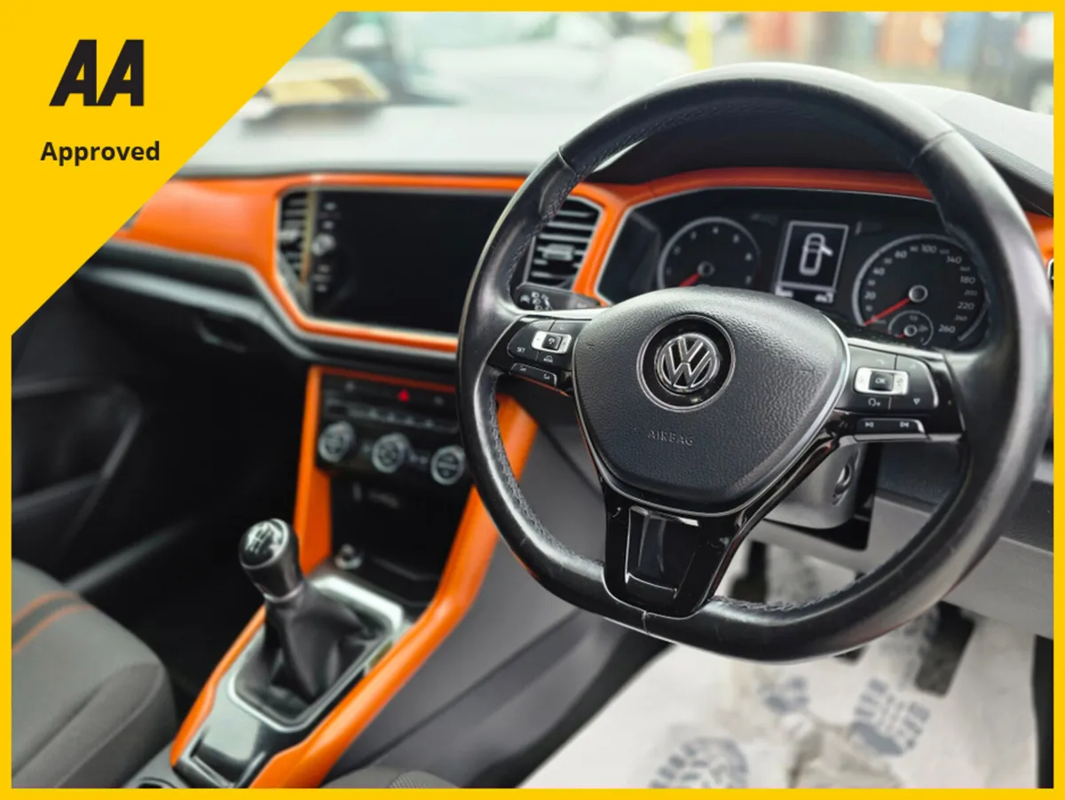 Volkswagen T-Roc DESIGN 1.0 TSI MANUAL 6SPEED FWD - Image 4