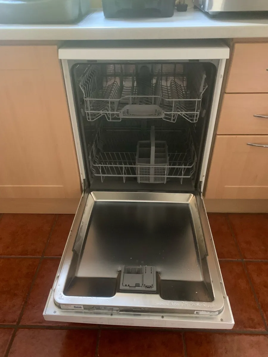 Bosch Dishwasher - Image 4