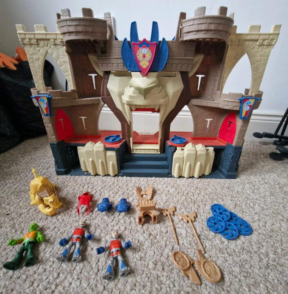 Imaginext Lion's Den Castle - Image 2