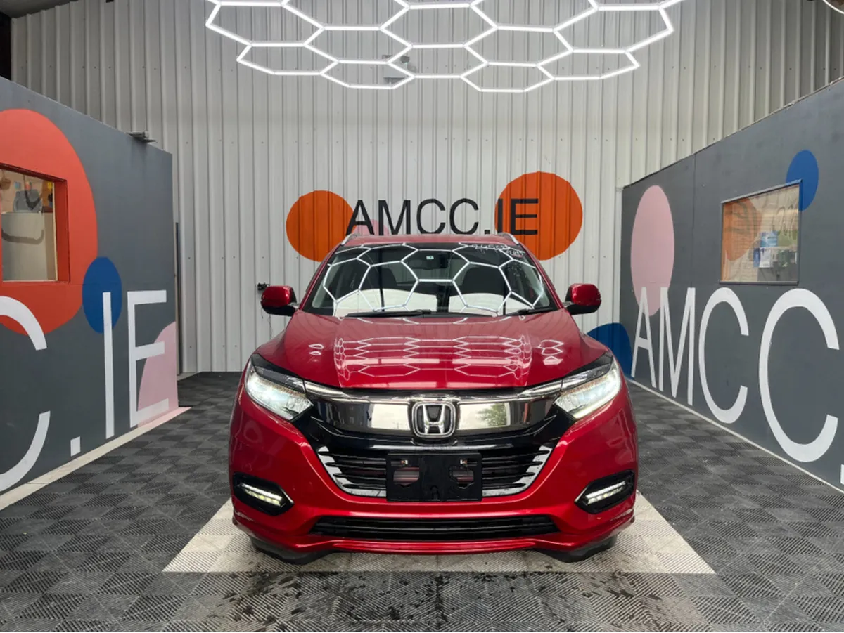 Honda Vezel 1.5 HYBRID / 26k KMs / HEATED SEATS , - Image 2