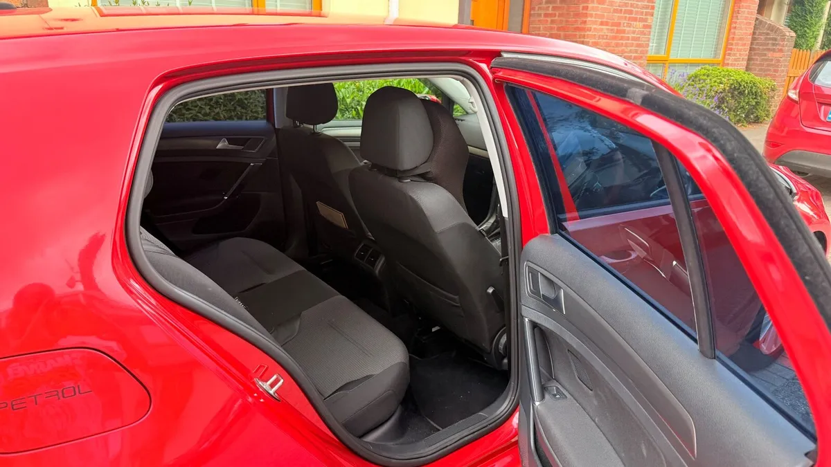 VW GOLF 1.2 AUTO Confortline 2014 - Image 3