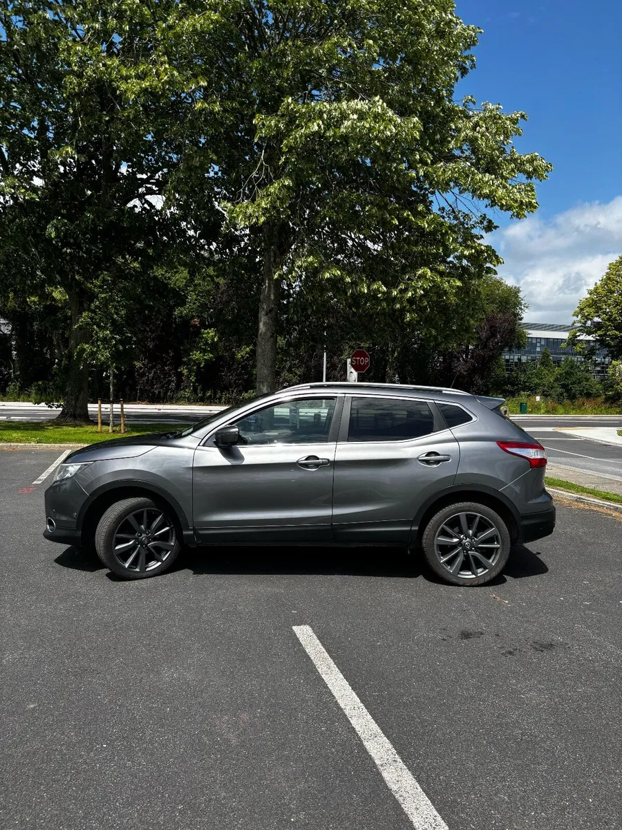 Nissan Qashqai 2015 Top Spec - Image 4