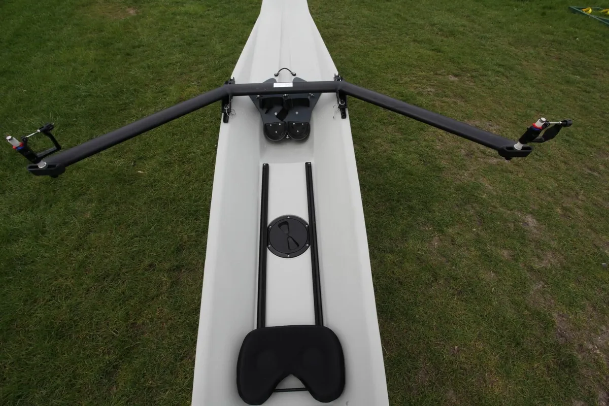 Glide One Rowing Scull - Image 2