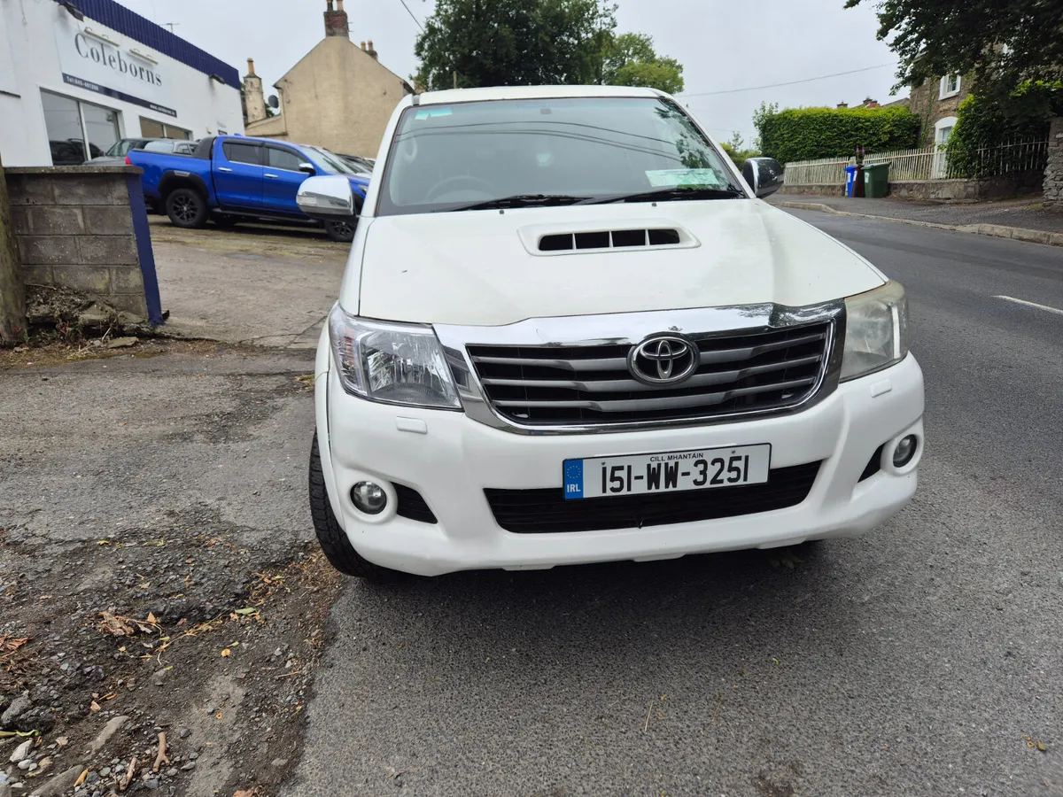 Toyota Hilux 2015 - Image 1