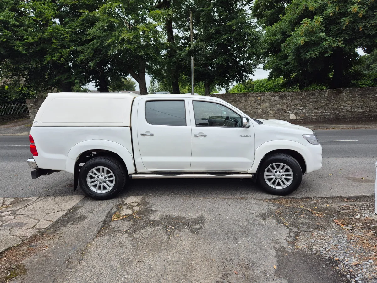 Toyota Hilux 2015 - Image 4