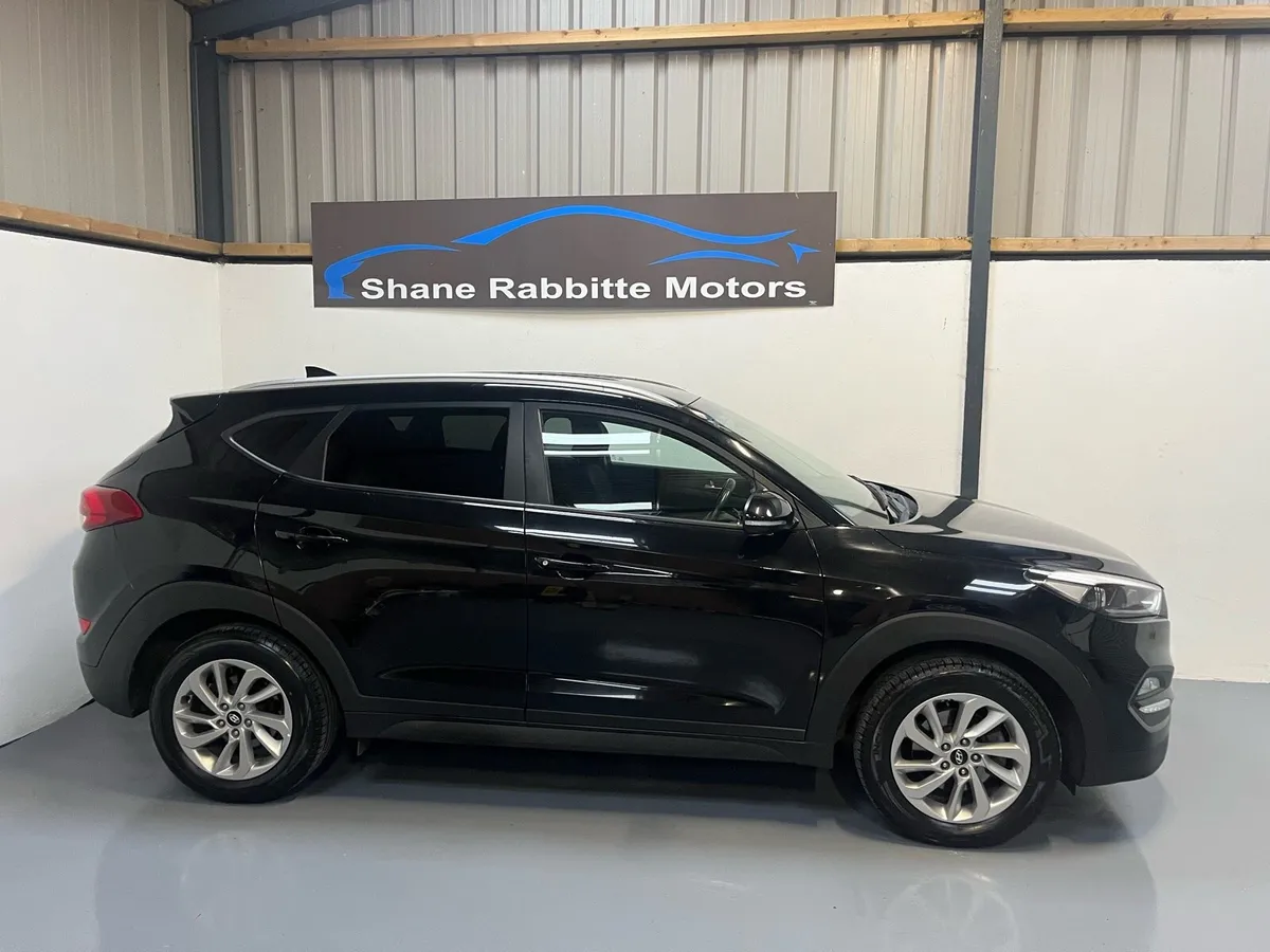 171 HYUNDAI TUCSON 1.7 CRDI SE - Image 3