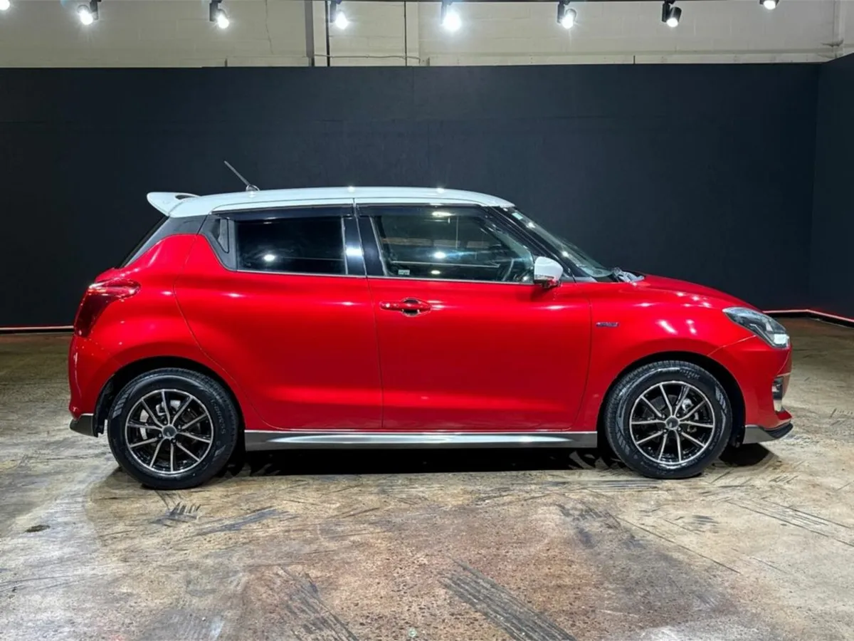 Suzuki Swift 1.2 HYBRID AUTOMATIC - TWO TONE - UPG - Image 3