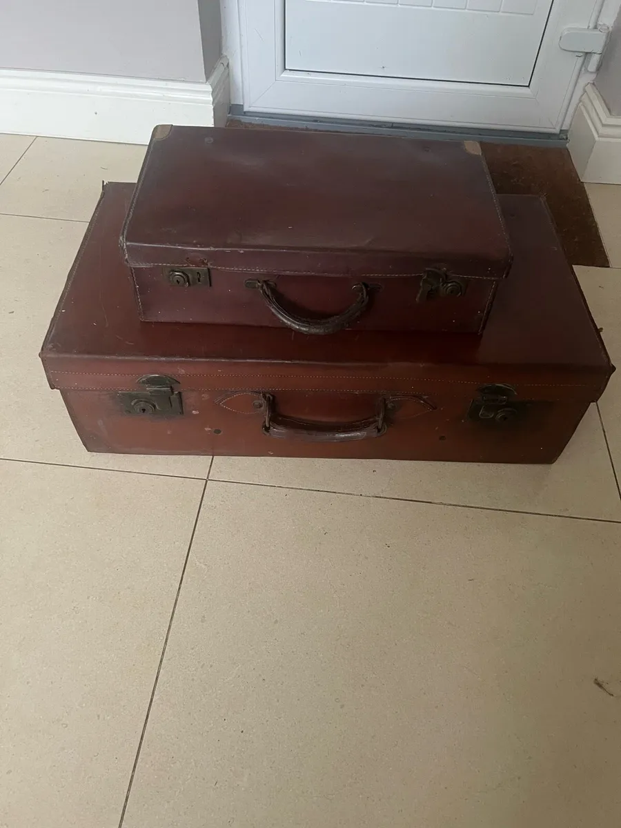 Vintage cases - Image 1