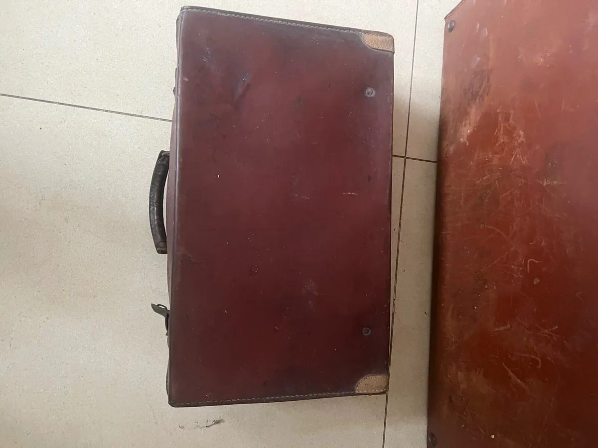 Vintage cases - Image 3