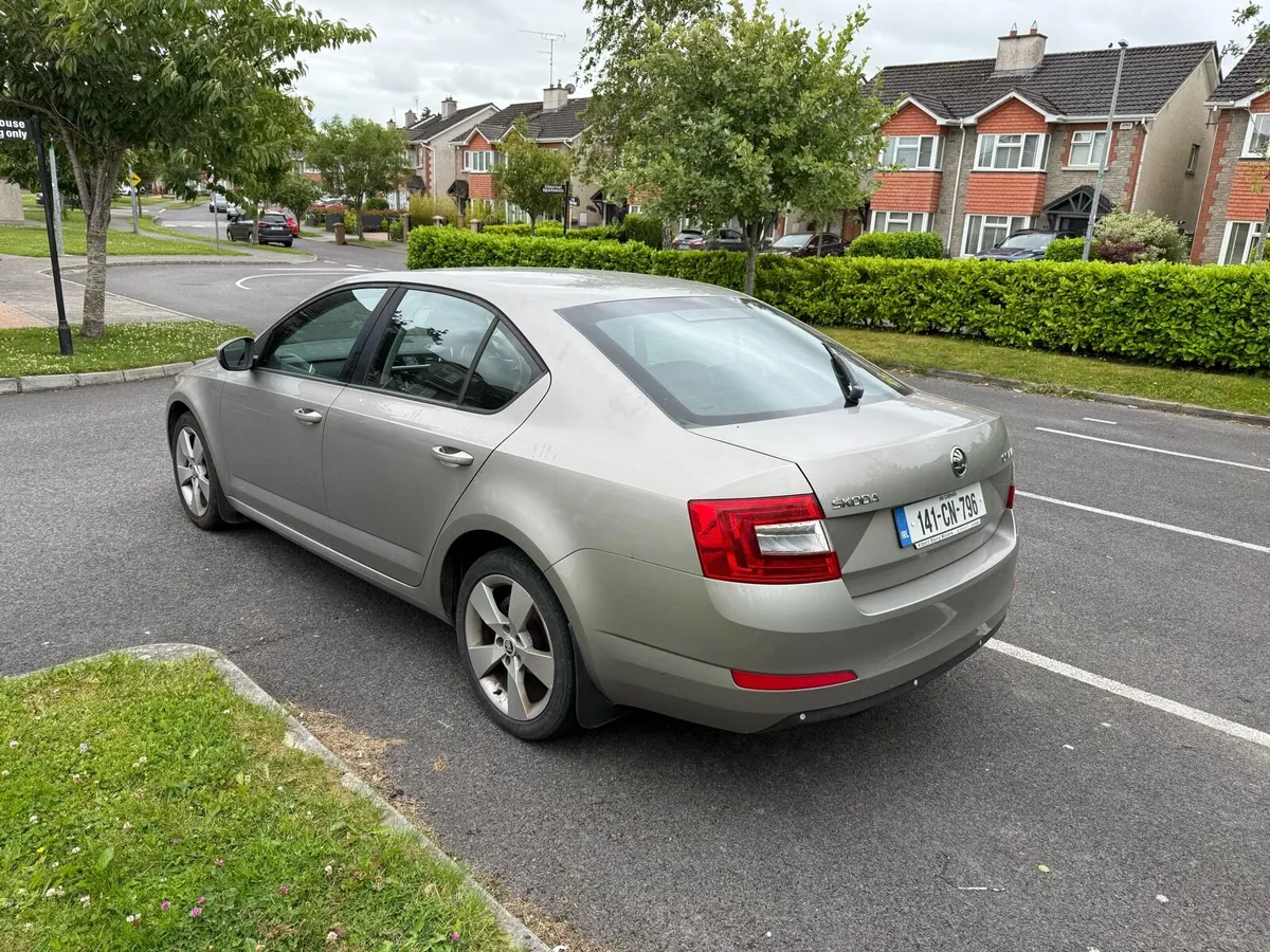 Skoda Octavia 1.6 diesel dsg - Image 3