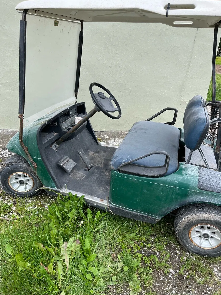 Ezgo petrol golf buggy - Image 1
