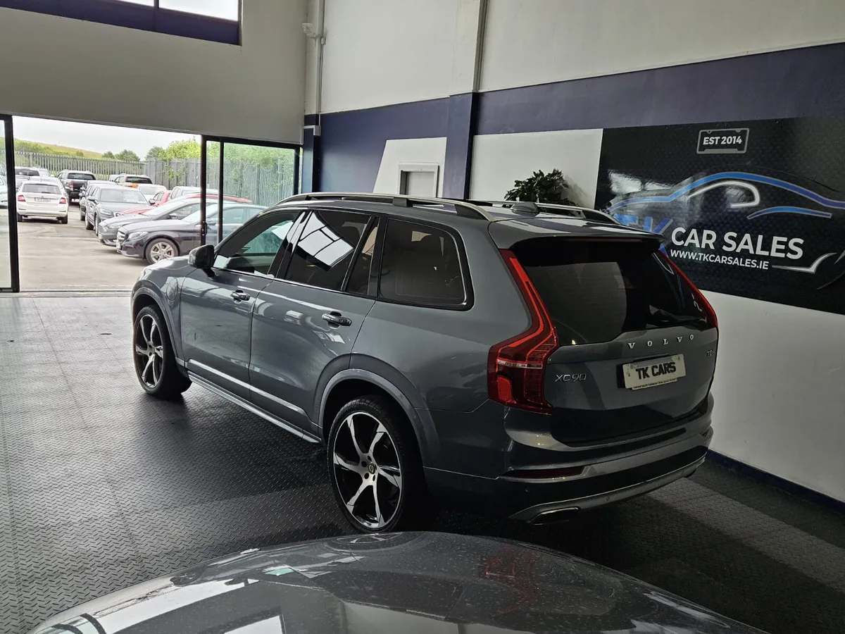 16 VOLVO XC90 T8 HYBRID MOMENTUM GEARTRONIC 385 BH - Image 2