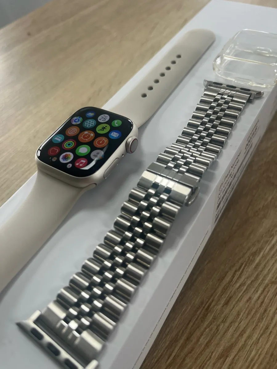 Apple Watch Series 7 - Image 1