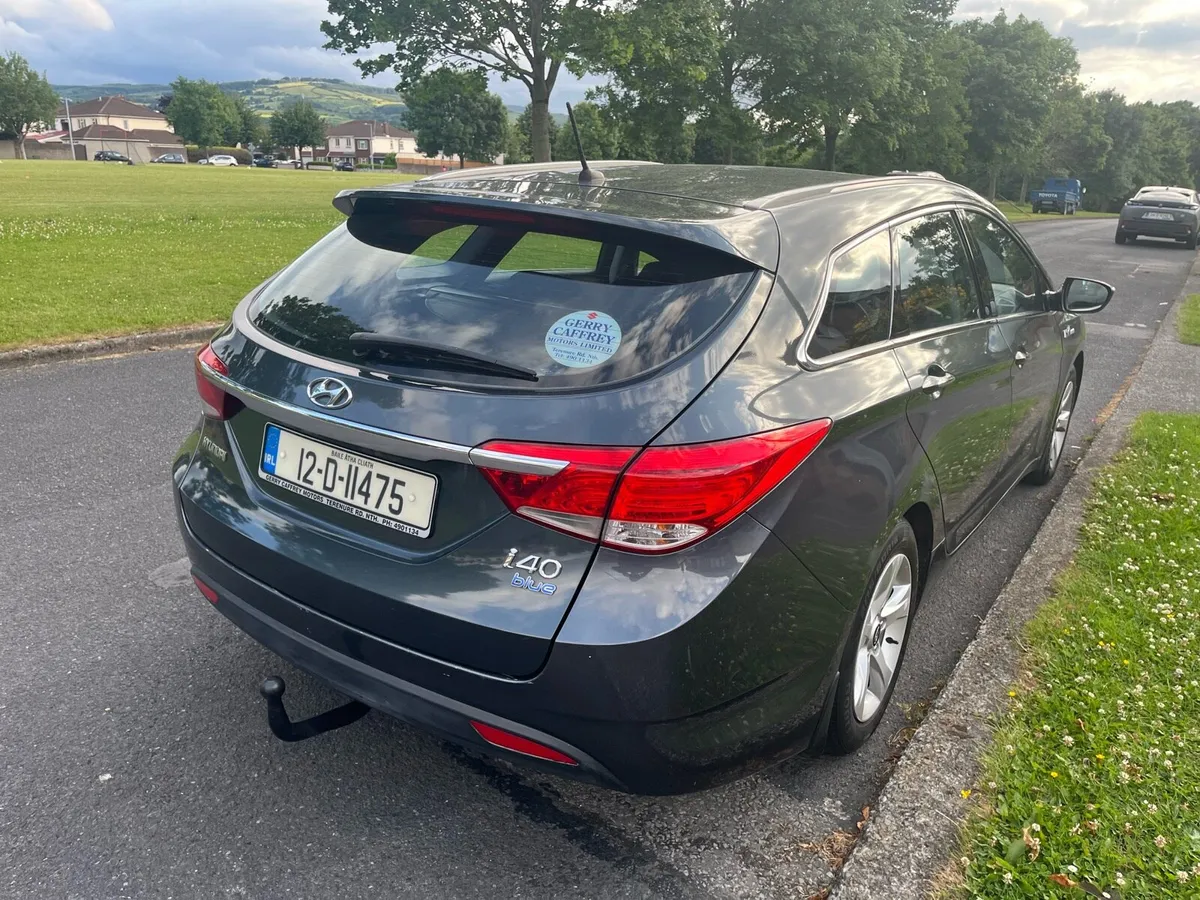 Hyundai i40 estate - Image 3