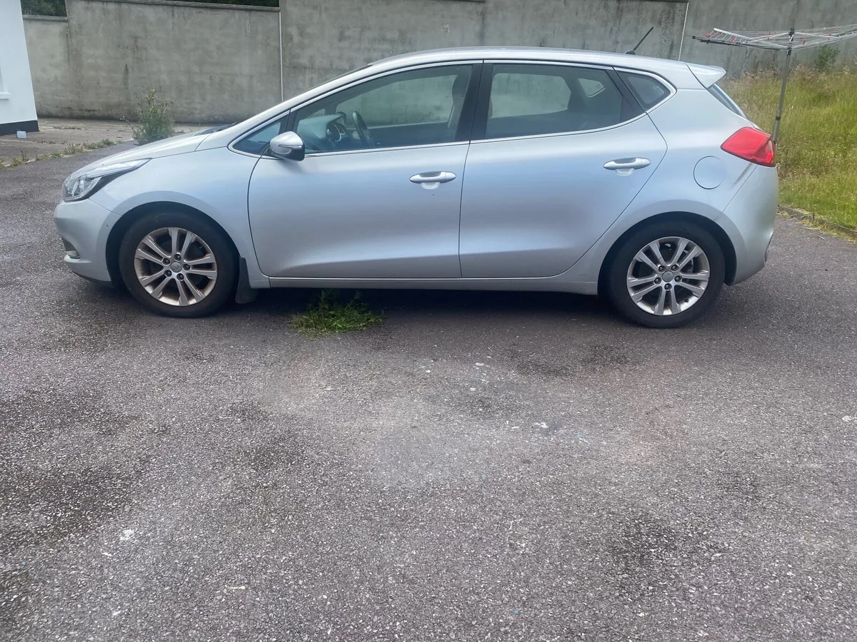 Kia Ceed 2013 - Image 4