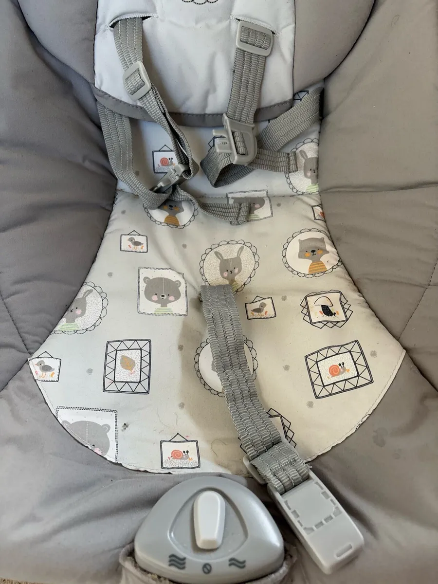 Baby seat that vibrates - Image 3