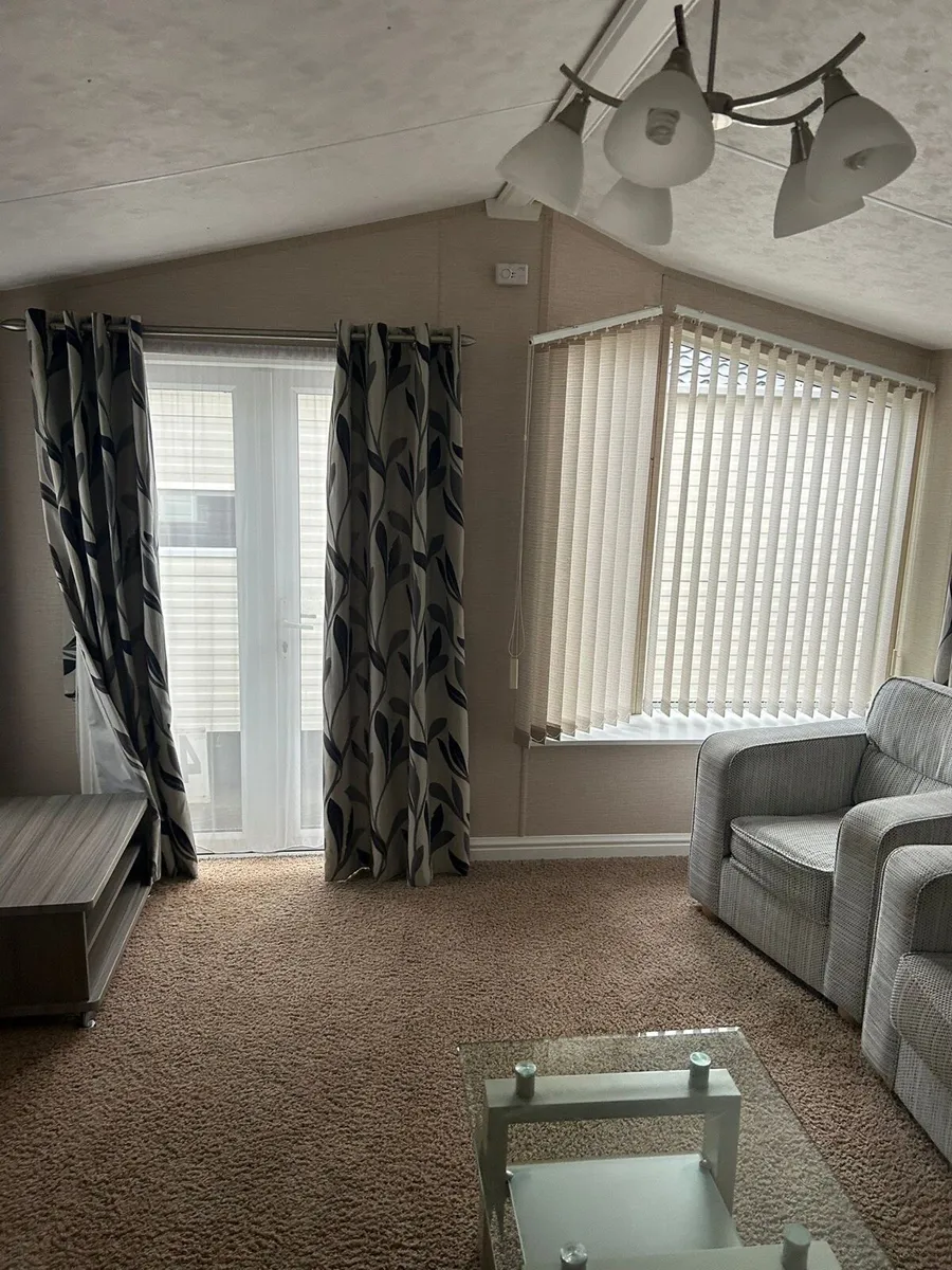 Full Residential spec mobile home - Image 2