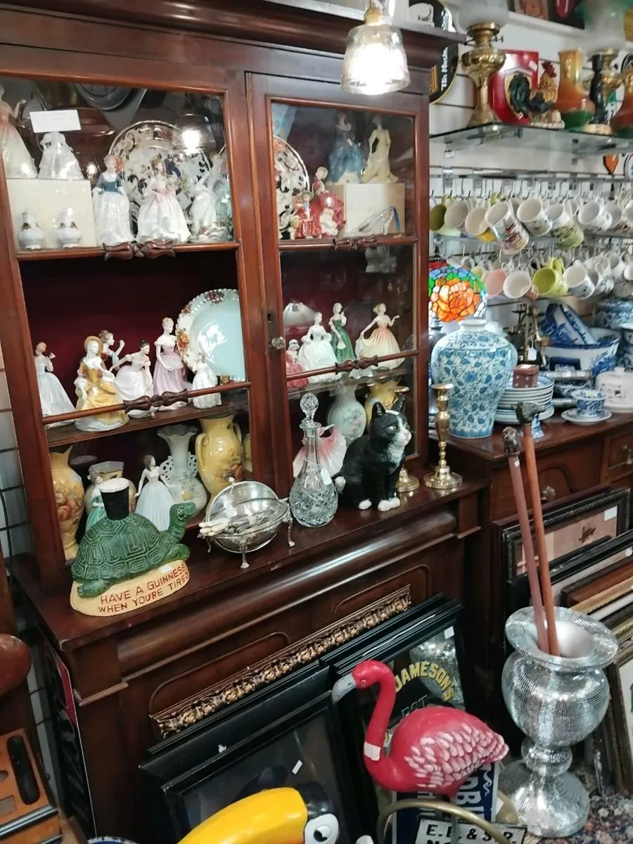 Antiques - Image 3