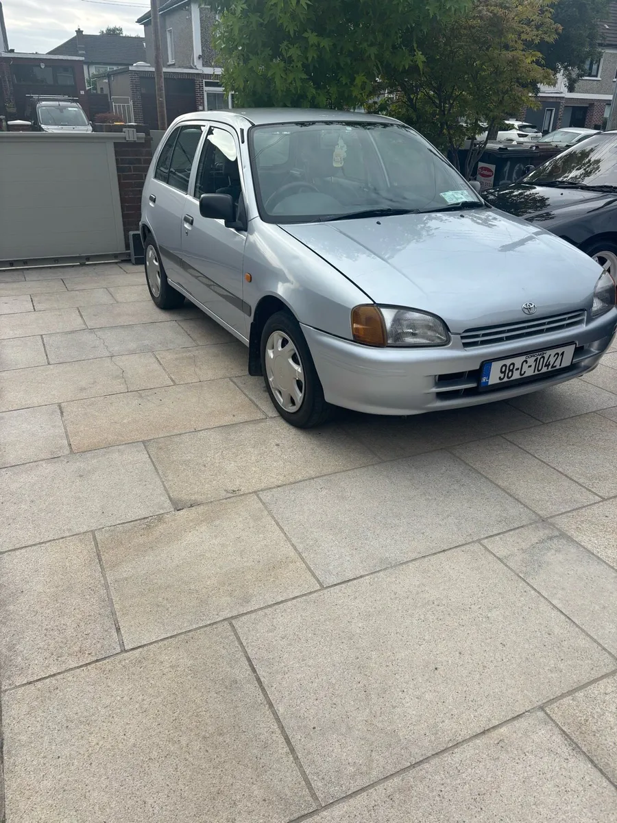 Toyota starlet - Image 1