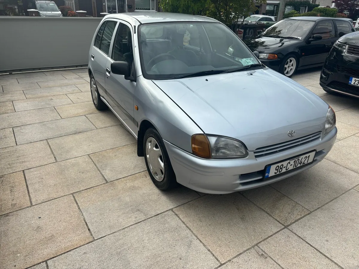Toyota starlet - Image 4