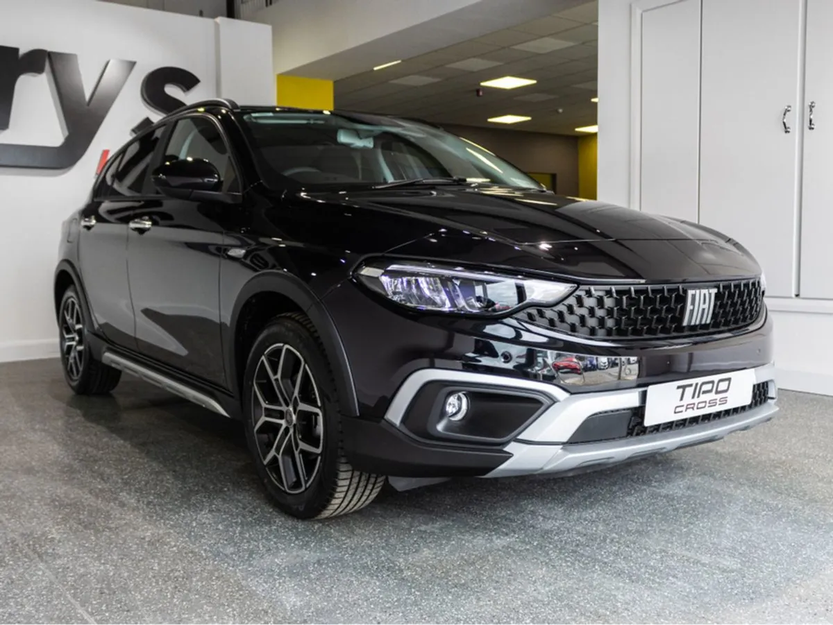 Fiat Tipo Cross 1.5 Mhev 130HP - Image 1