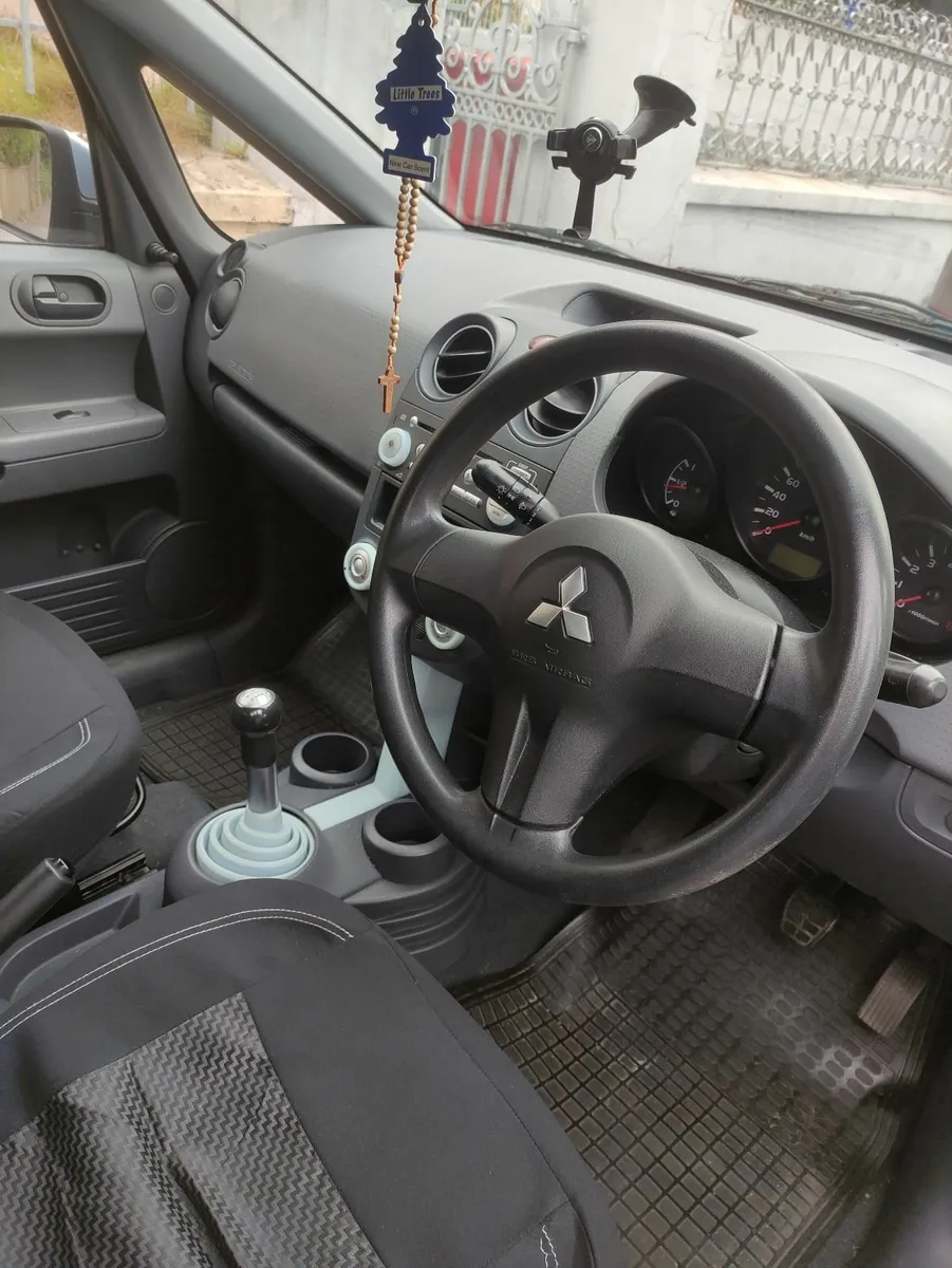 Mitsubishi Colt 2007 - Image 2